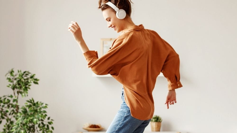 girl listening to music